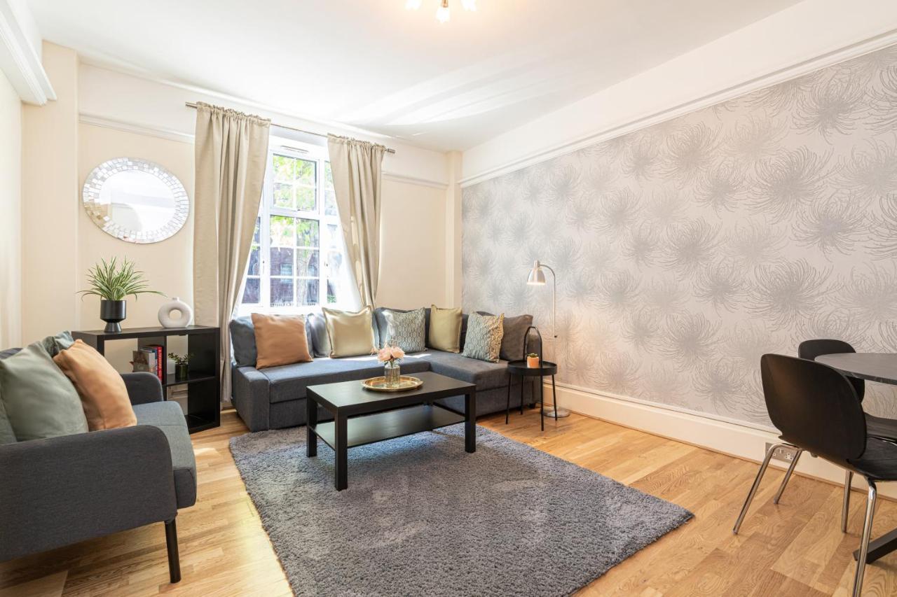 Charming 2 Bedroom Flat In Kensington High Street Лондон Екстериор снимка