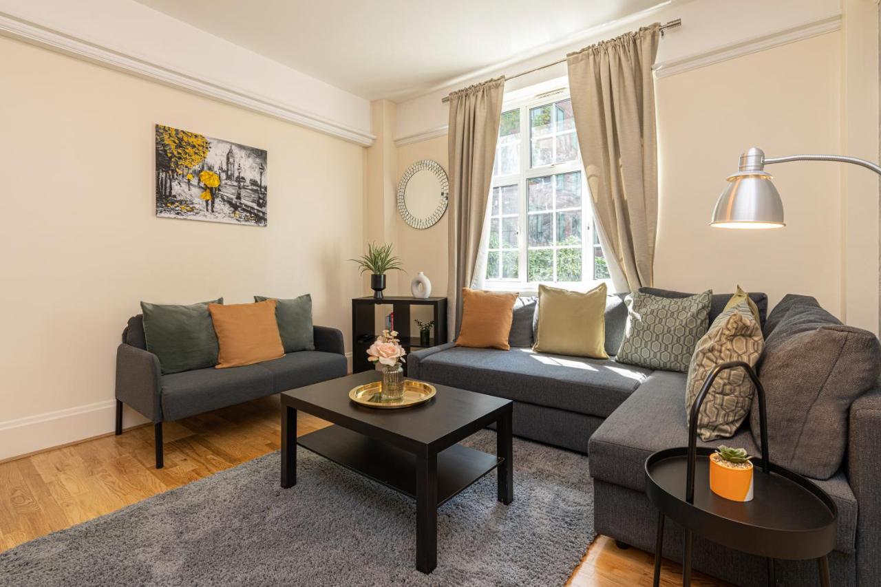 Charming 2 Bedroom Flat In Kensington High Street Лондон Екстериор снимка